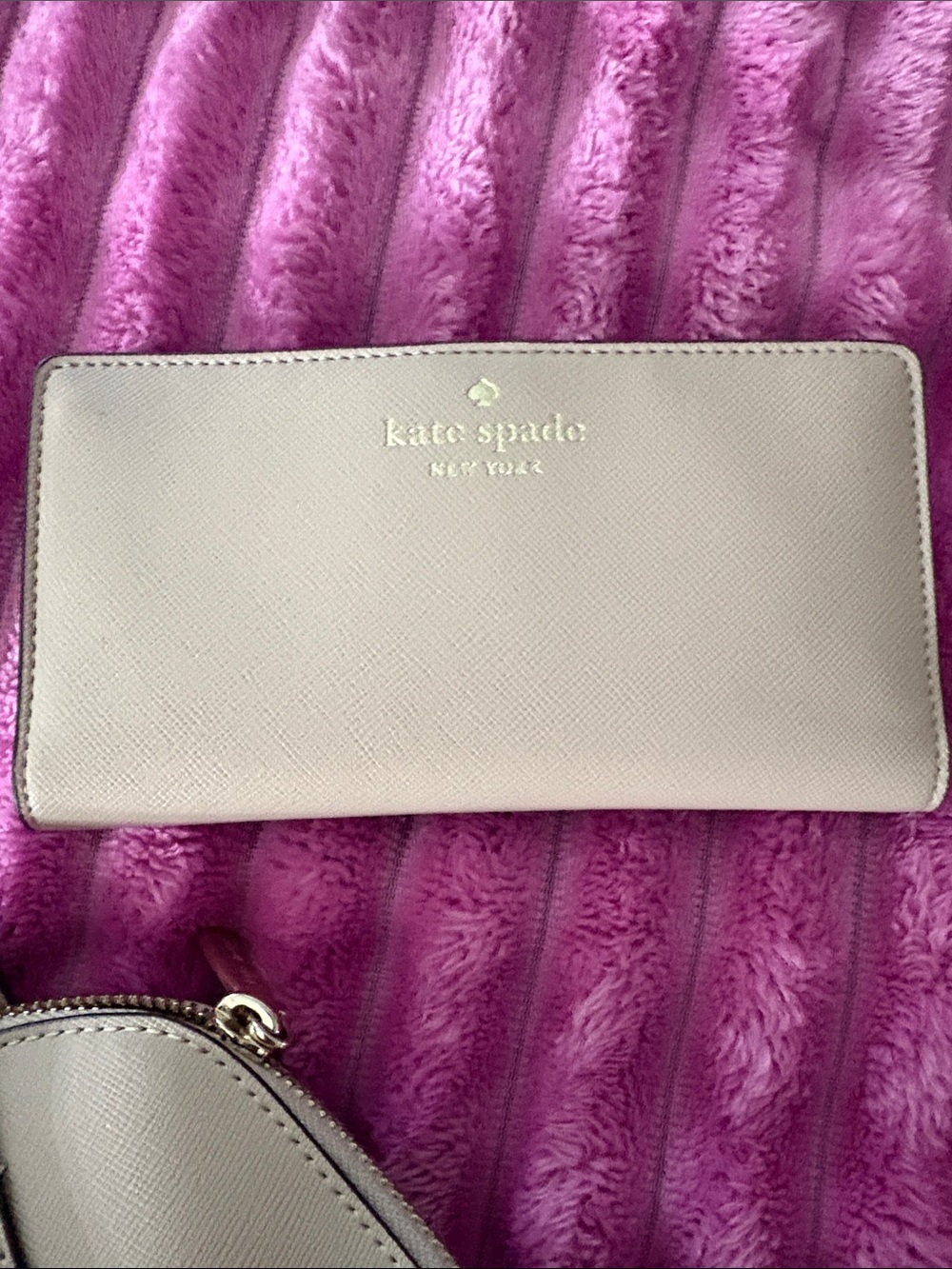 kate spade light taupe saffiano dome satchel with matching wallet - Picture 3 of 5
